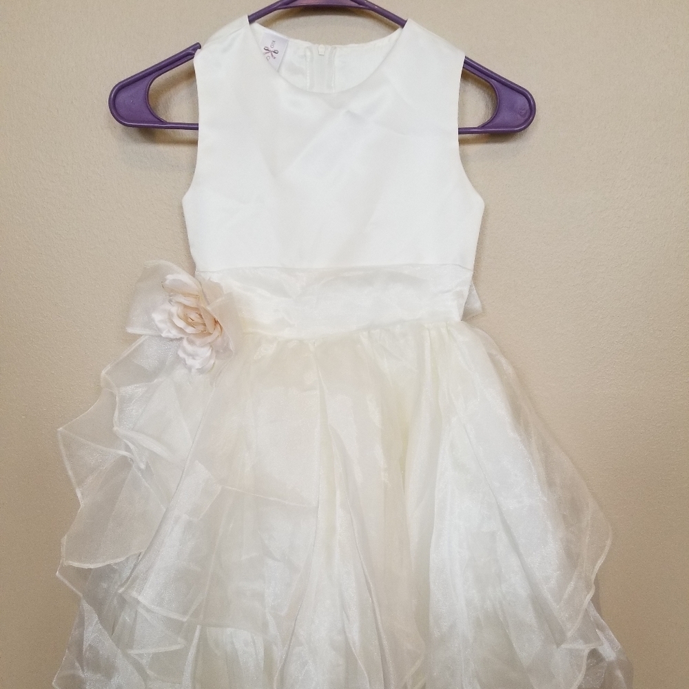 Girls Ivory Flower Girl dress